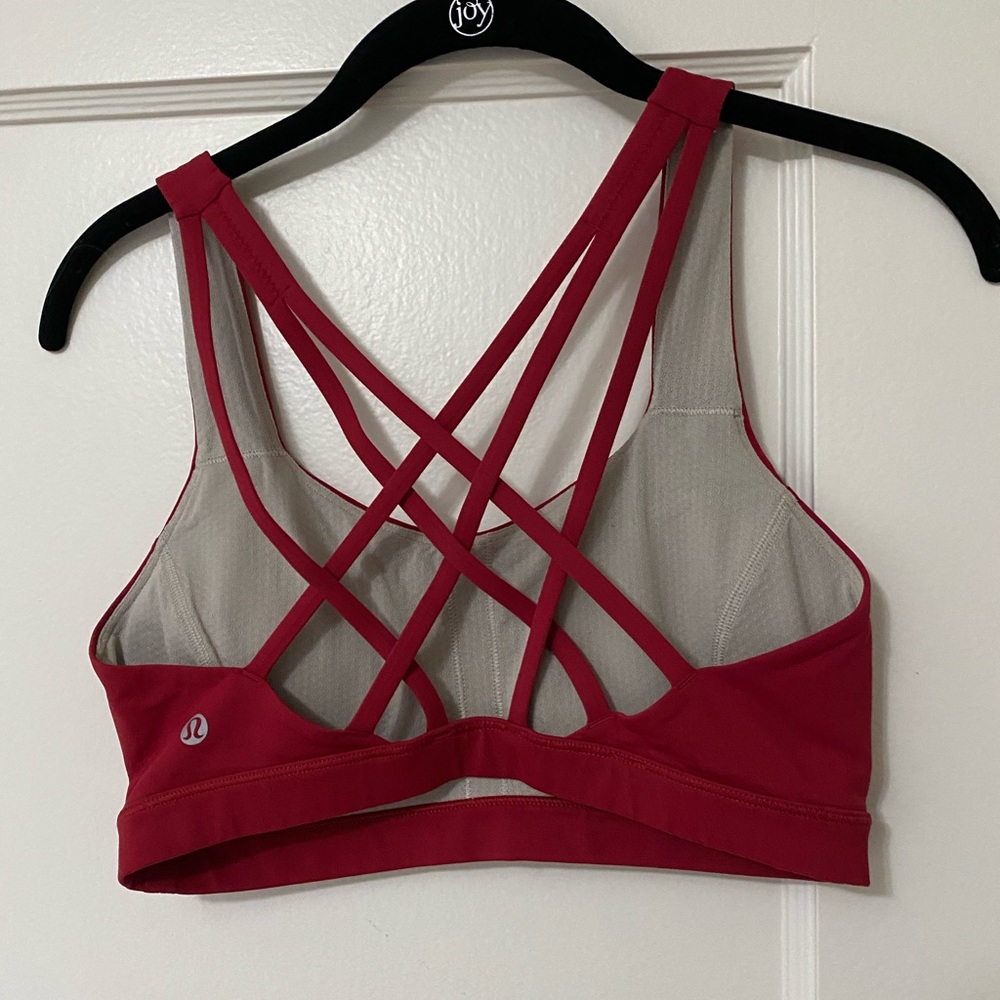 Lululemon free to be serene bra scarlet red size 6 - Picture 1 of 3